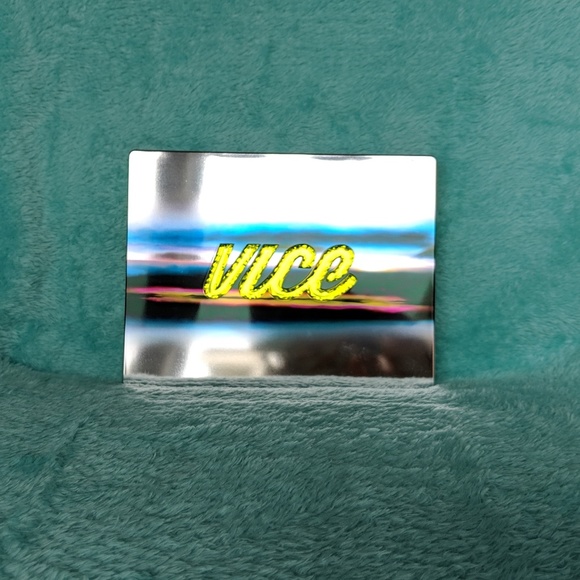 ❌❌SOLD❌❌BNIB Urban Decay Vice 3 Palette - Picture 4 of 8